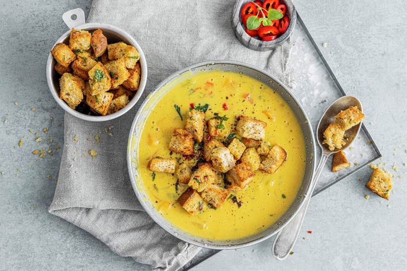 Thaisuppe med spicy krutonger.jpg