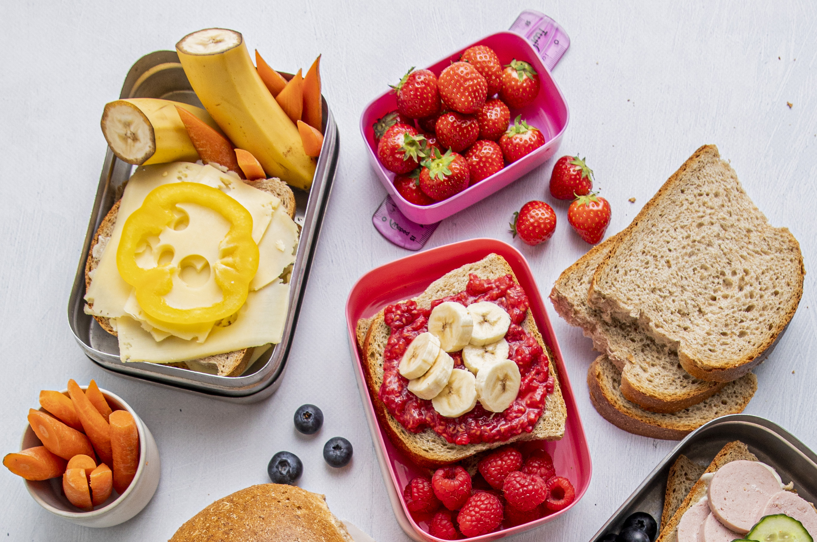 Slik b&oslash;r matpakken v&aelig;re - og slik blir den spist_hoved.JPG